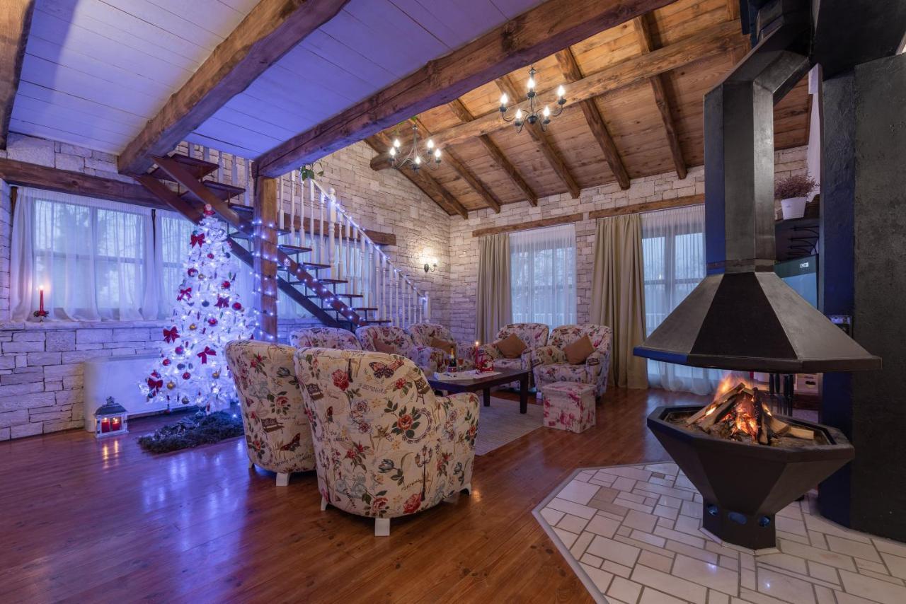 Family Villa Lipica With Private Pool And Jacuzzi Pazin Eksteriør bilde